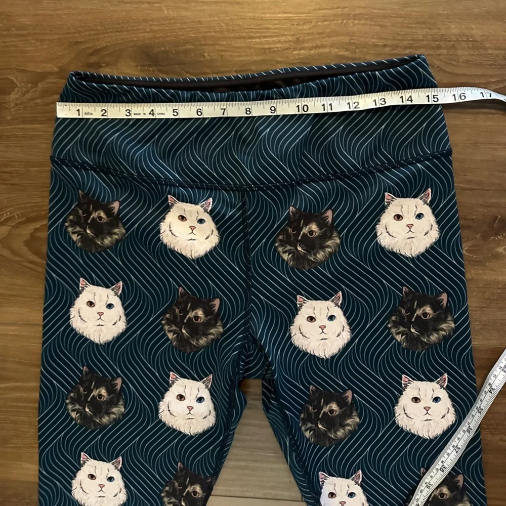 Christine D'Ercole X Miami Fitwear Teal Blue Cat Print Legging Peloton size XL - Picture 7 of 8